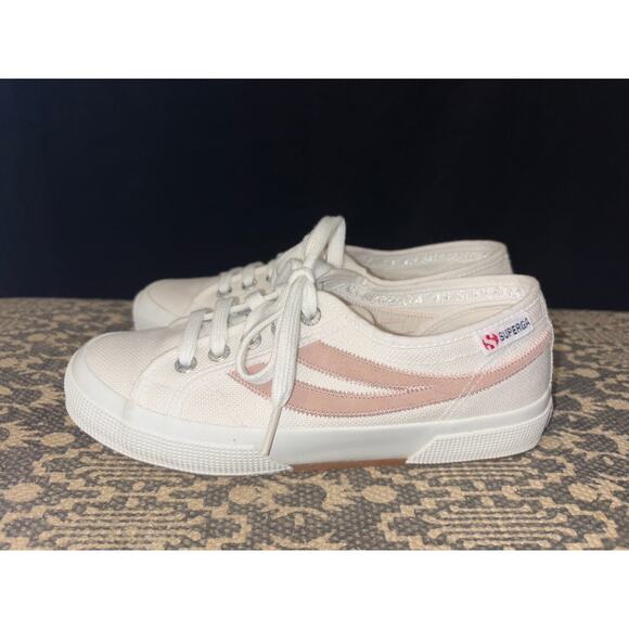 Womens 2953 Swallowtail Cotu Suede Sneakers in Pink and White - Picture 4 of 7